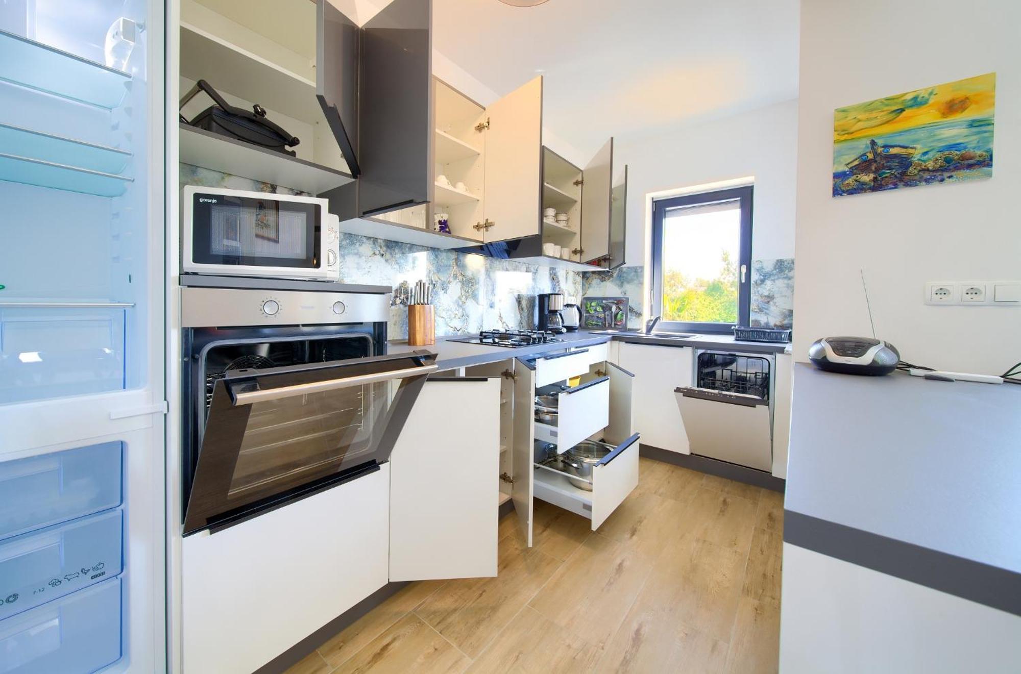 Apartments Paola & Karla With Pool Krk Town Chambre photo